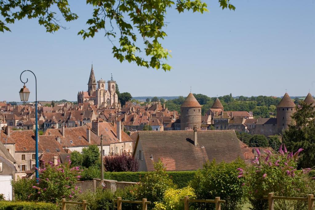Logis Hostellerie D'Aussois Semur-en-Auxois Kültér fotó